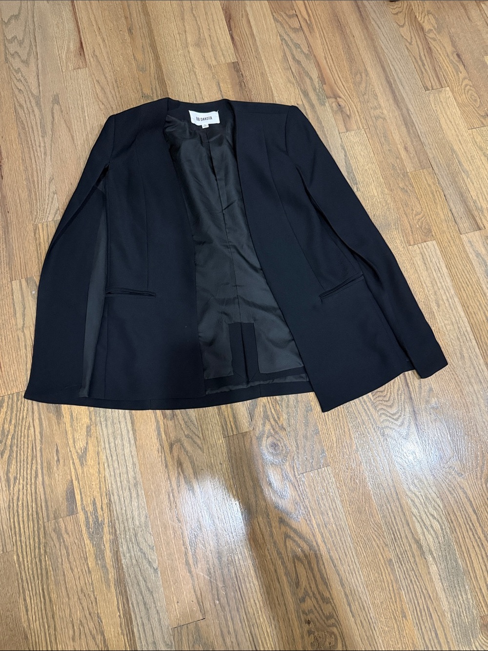 Womens’ BB Dakota Women's Black Open-Front Cape Blazer